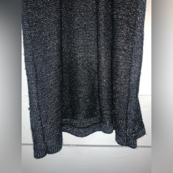 Urban outfitters sparkle & fade black shimmery tank size small - Picture 8 of 8